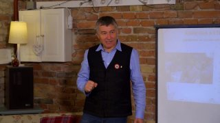 Daróczi Zoltán - Legősibb szupertáplálékunk – barátaink a méhek