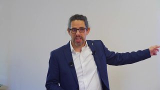 Kiss Ákos: A másik lista
